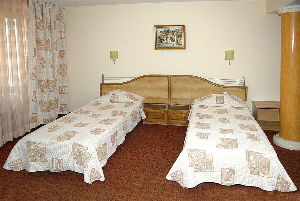 Hotel Dafi Plovdiv Extérieur photo